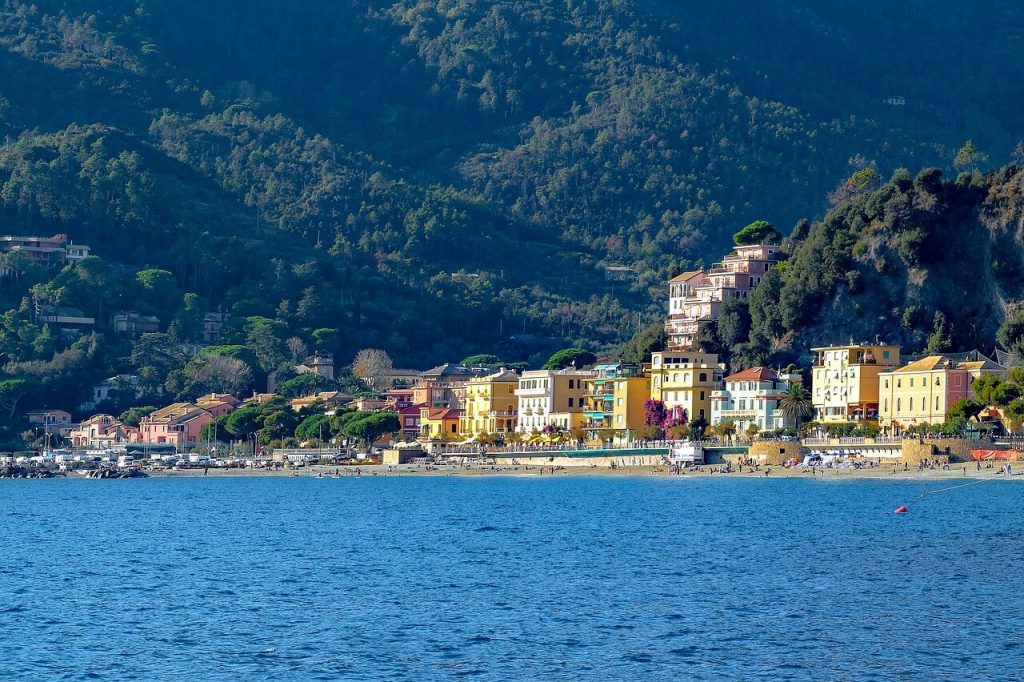 Monterosso vu de la mer